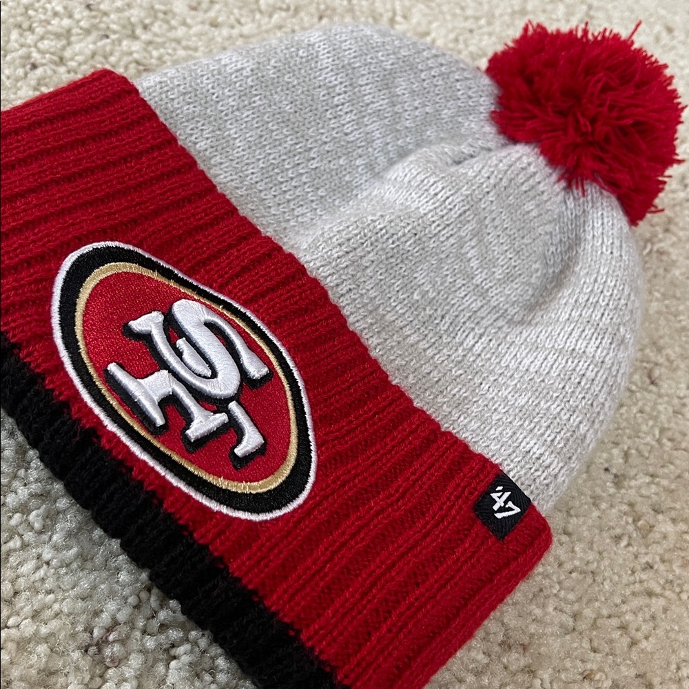 NWT NFL COZY SF 49ERS BEANIE WINTER SAN FRANCISCO CHRISTIAN MCCAFFEREY - Picture 2 of 7